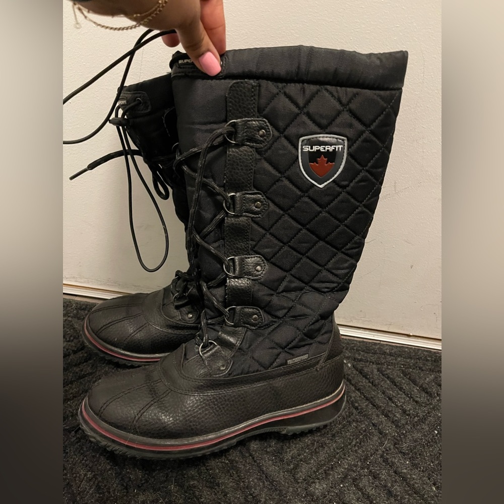 Winter black boots